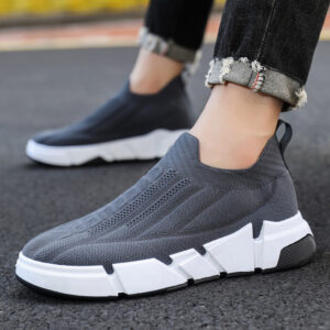 Spring Men’s Slip-On Flyknit Sneakers – Lightweight, Breathable & Comfortable