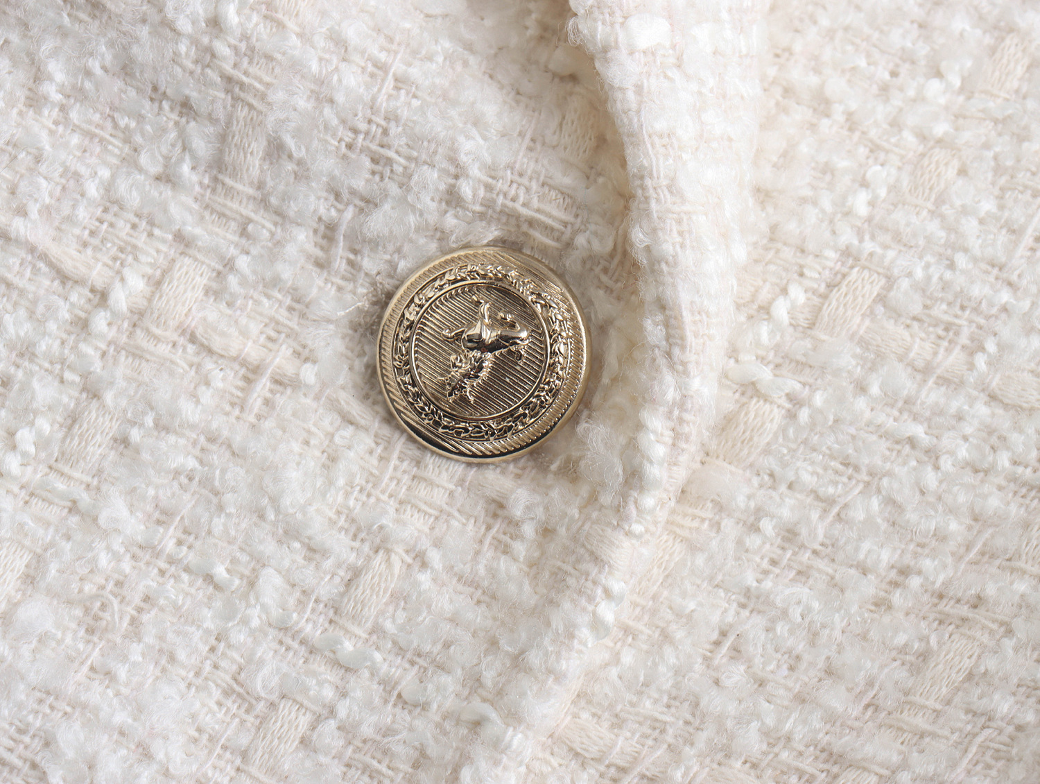 New European And American Women's Textured Double-breasted Blazer - Image 3