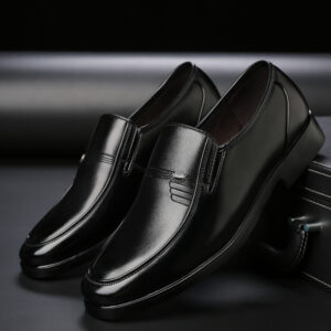 Big men's shoes with black round head